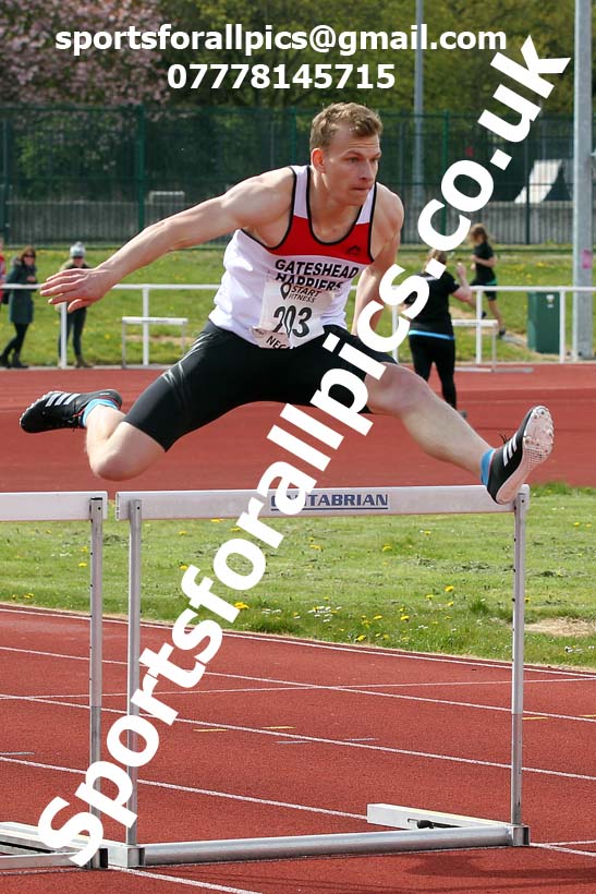 Hurdles, 2021 NECAA Middlesbrough Open Meting, Sunday, May 9th. Photo: David T. Hewitson/Sports for All Pics